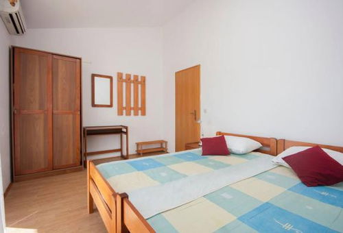 Appartement 1 chambre Brodarica