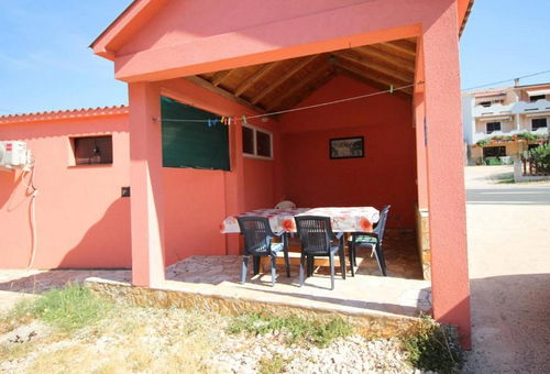 Apartment Dinjiška