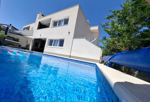 Villa 6 bedroom Kaštel Novi