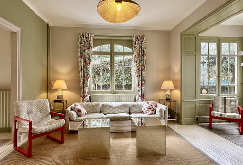 Beautiful old villa with character 250 m from the beach