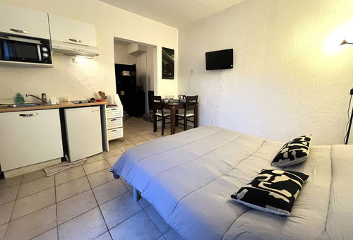 SAINT FLORENT Rés piscine Studio climatisé J04 - 2 personnes 20 m²