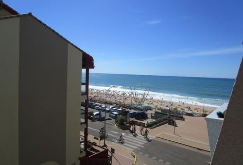 If you want to forget your car, this apartment is made for you! Located in...