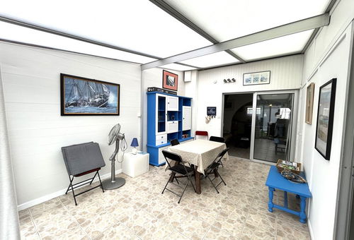 Charmante maison de pêcheur rénovée de 70 M², proche du petit port et de la...