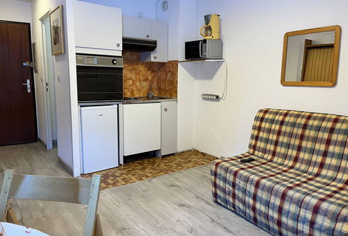 Vars Les Claux (05) - Ski Soleil Residence - Resort center Apartment...