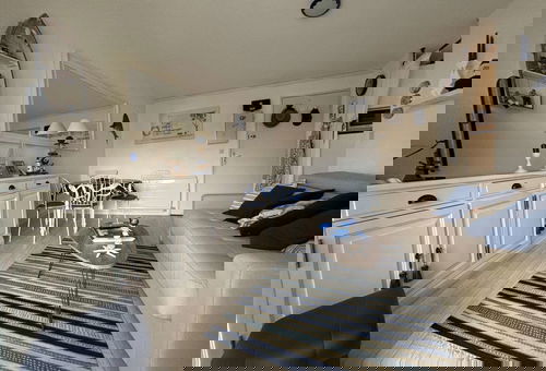 At the foot of Pontaillac beach, its casino and its shops