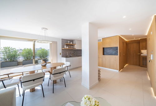 Sublime 3 bedroom with roof terrace