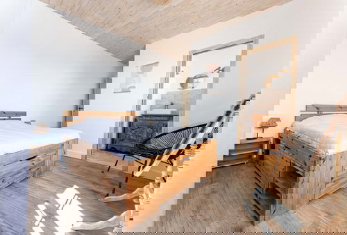 Maison récente pour 6 personnes  avec piscine et stationnement, située dans...