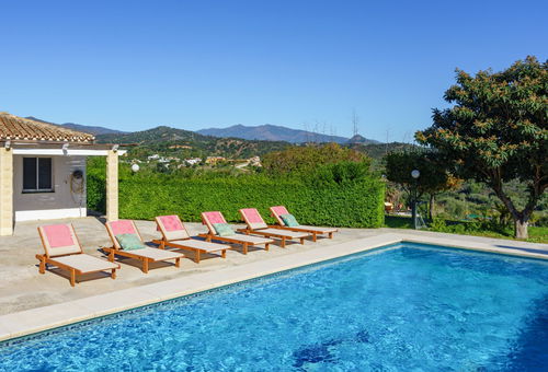 Haus 4 Zimmer Estepona