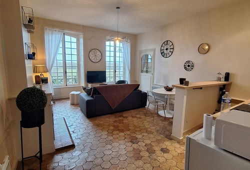 Le Clémenceau face à la Charente 2 chambres
