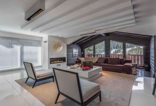 COURCHEVEL Moriond The magnificent apartment &quot;ANGUS&quot; is located on...