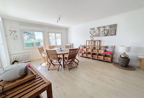 Dans une allée calme du quartier Saint Martin, charmante maison de 85 M2 avec...