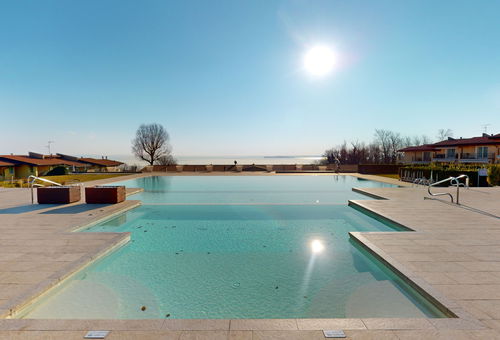 Vento di Lago by Bookinggardalake