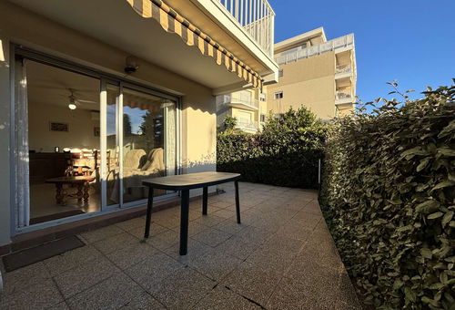 CAVALAIRE SUR MER (83) 2-ROOM APARTMENT - 4 PEOPLE - approx. 48 m2 - 