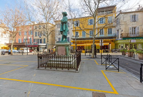 Le Van Gogh - City Center