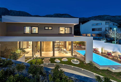 Villa 3 bedroom Tučepi