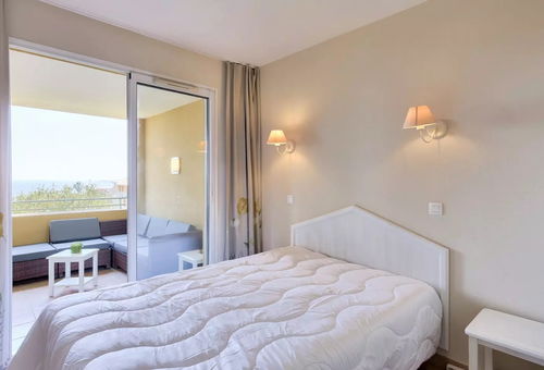 Apartment 2 bedroom Roquebrune-sur-argens