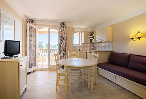 Apartment 2 bedroom Roquebrune-sur-argens