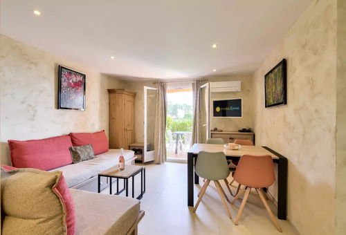 Apartment 2 bedroom Roquebrune-sur-argens