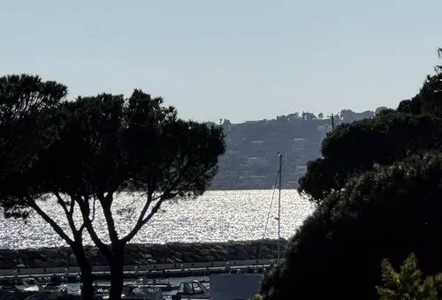 Apartment 1 bedroom Roquebrune-sur-argens