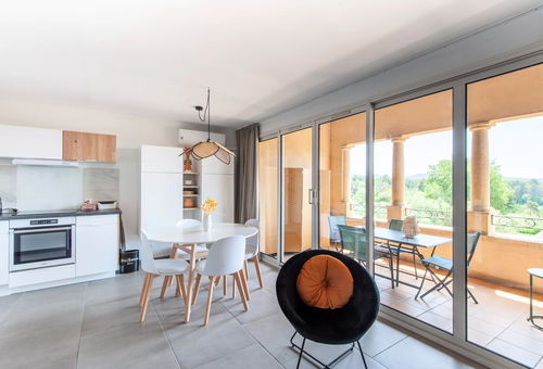 Apartment 2 bedroom Mallemort