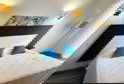 SAINT FLORENT -RESIDENCE LA CITADELLE  Studio 26 m² - 1er étage 
jusqu'à 3...