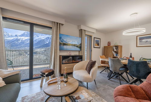 LES HOUCHES - Bellevue

Ce bel appartement neuf de 60m² peut accueillir 4...