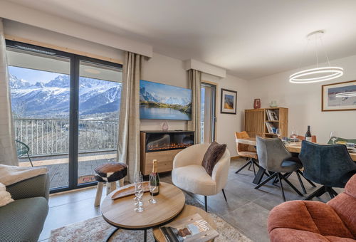 LES HOUCHES - Bellevue This beautiful new 60m² apartment can accommodate 4...