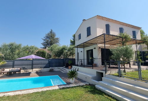 Villa 3 bedroom Lagnes