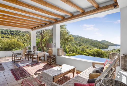 Villa 4 bedroom Sývota