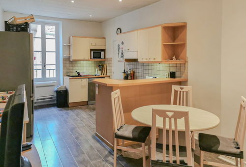 Charming T3 in Menton with Balcony - BENAKEY