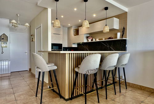 La Baule – Seafront – Luxury Apartment with Terrace and Garage 