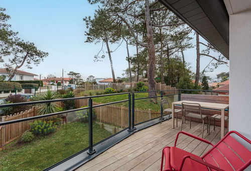 HAIZEA apartment with terrace in the heart of Chiberta
