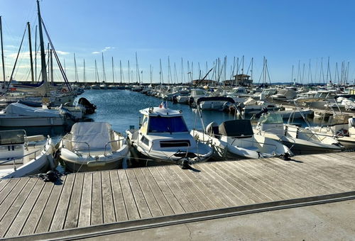 La Londe les Maures (83) - Town center - Residence LE VERLANE
2-room...