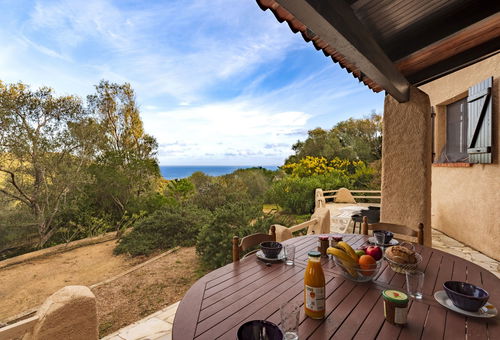 Villa 2 bedroom Bonifacio