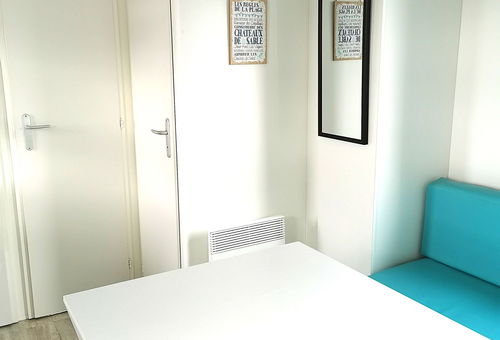 Mobile home located in a campsite 100 m from the beach at St Jacques en Sarzeau.