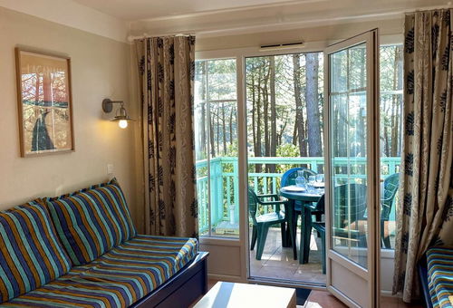 01428_ This comfortable apartment is located in the residence Domaine du Golf...