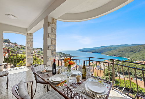 Appartement 2 chambres Rabac