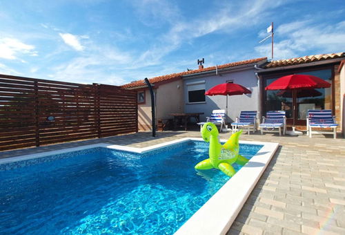 Villa 3 bedroom Pula