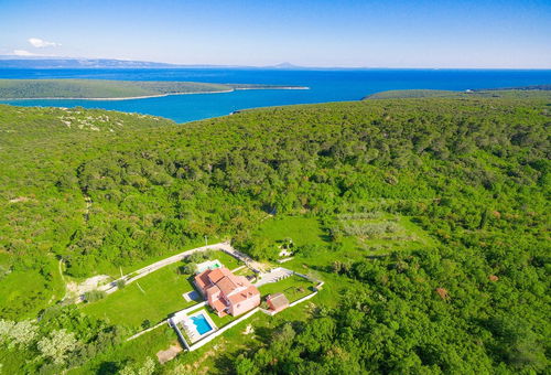 Villa 4 bedroom Rakalj