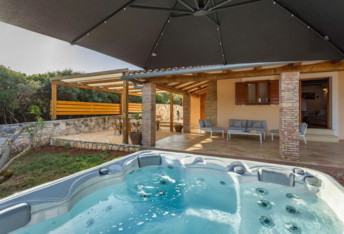 Villa 2 bedroom Pješčana Uvala