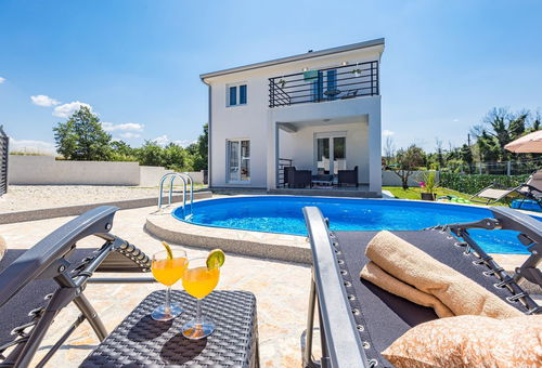 Villa 4 bedroom Baderna