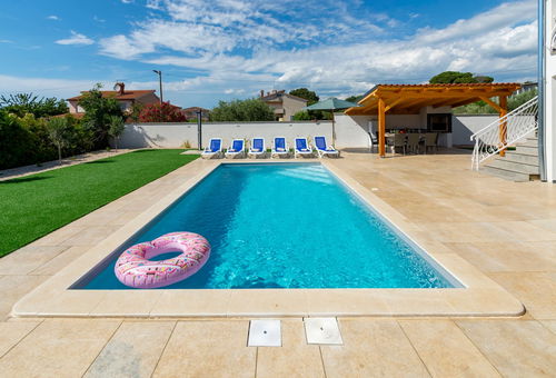 Villa 4 bedroom Kukci