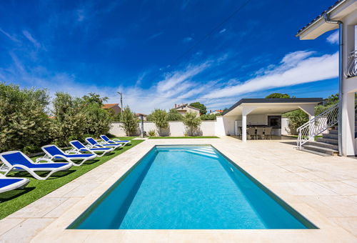 Villa 4 bedroom Kukci