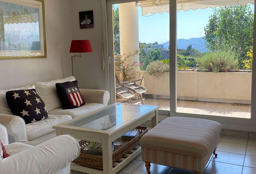 Cannes (06) - Résidence Le Domaine
Appartement 2 pièces - 50 m2 environ -...