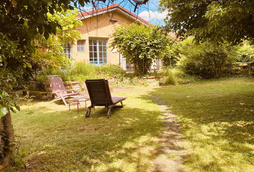 Cottage with private ground for you and your pet