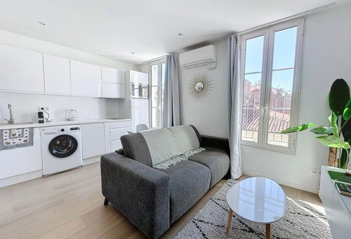 Pleasant one bedroom in the center of Cannes