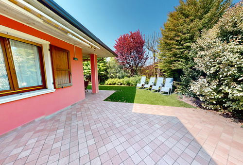 Casa Arcoiris by Bookinggardalake