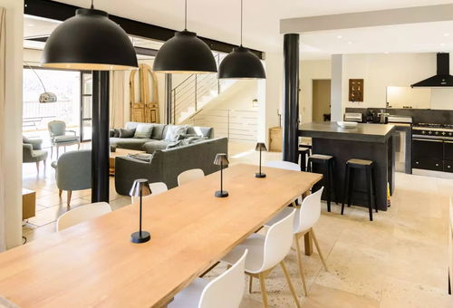 Villa 7 bedroom Cadenet