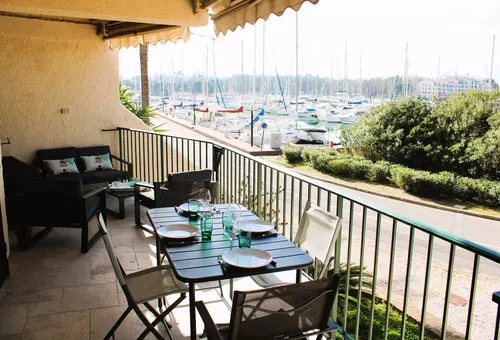 Apartment 2 bedroom Cogolin