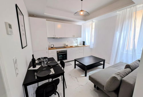 Apartment 1 bedroom Nice